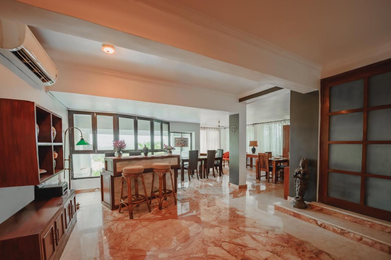 Ocean Suite Goa Dona Paula Exterior foto